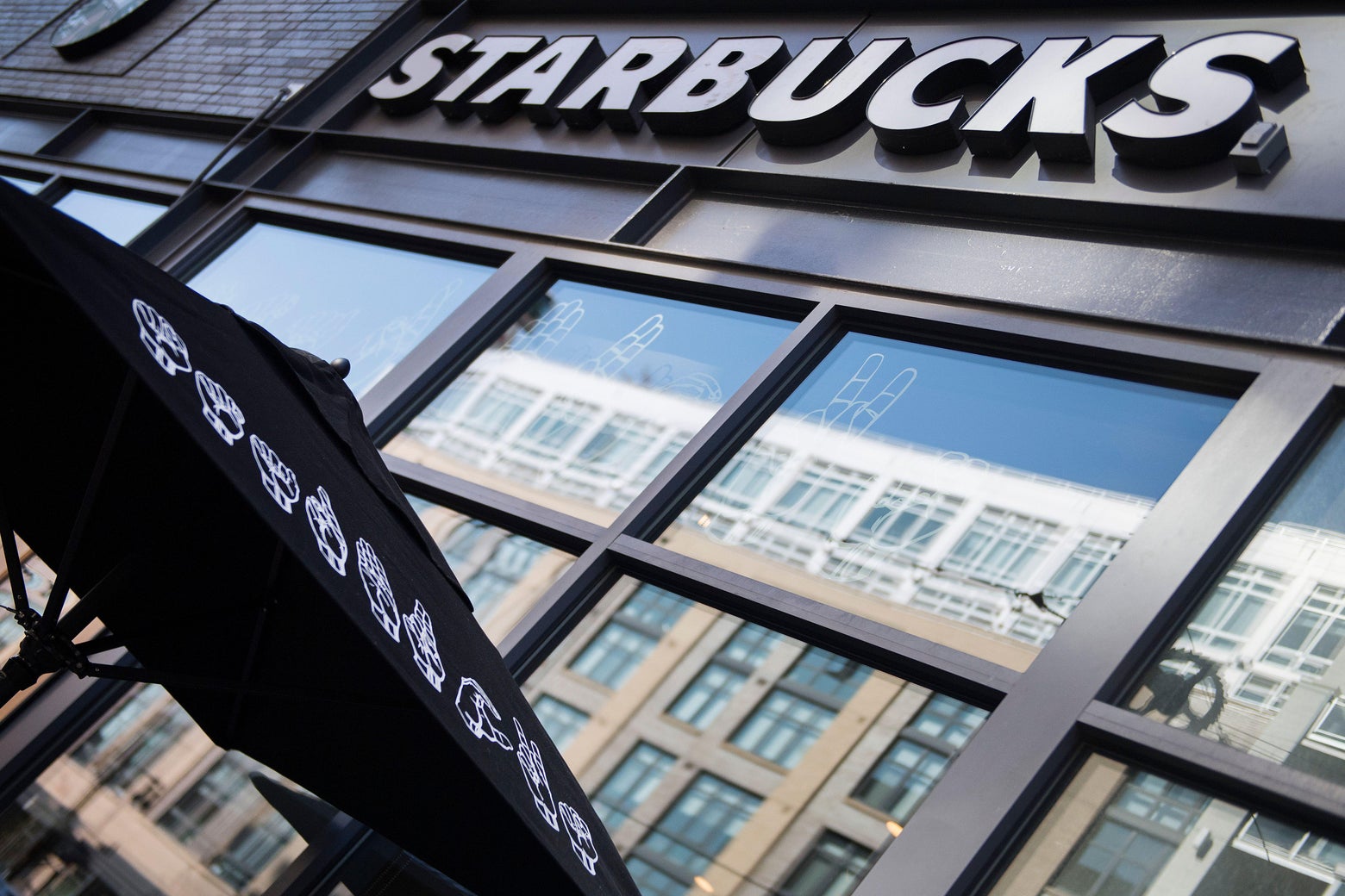 Starbucks To Block Porn On Its Public Wi Fi 