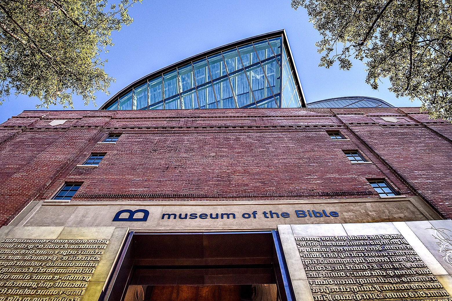 Want to Buy Some Stolen Antiquities? Try Facebook.