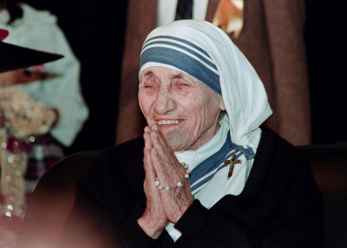 mother teresa with her family