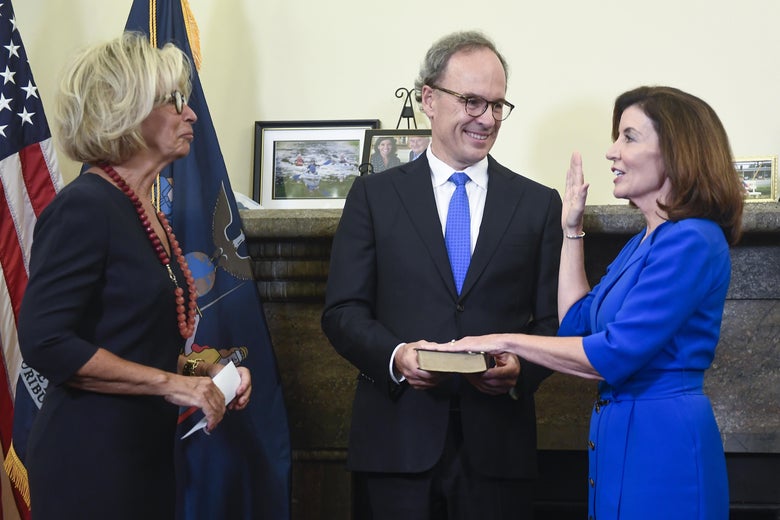 Kathy Hochul Replaces Andrew Cuomo, Becoming the First Female Governor of New York Kathy Hochul Replaces Andrew Cuomo, Becoming the First Female Governor of New York
