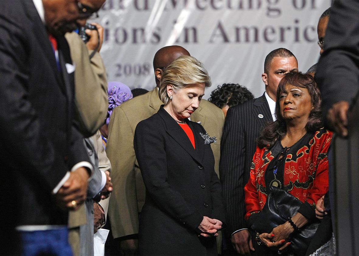 Hillary Clinton Praying