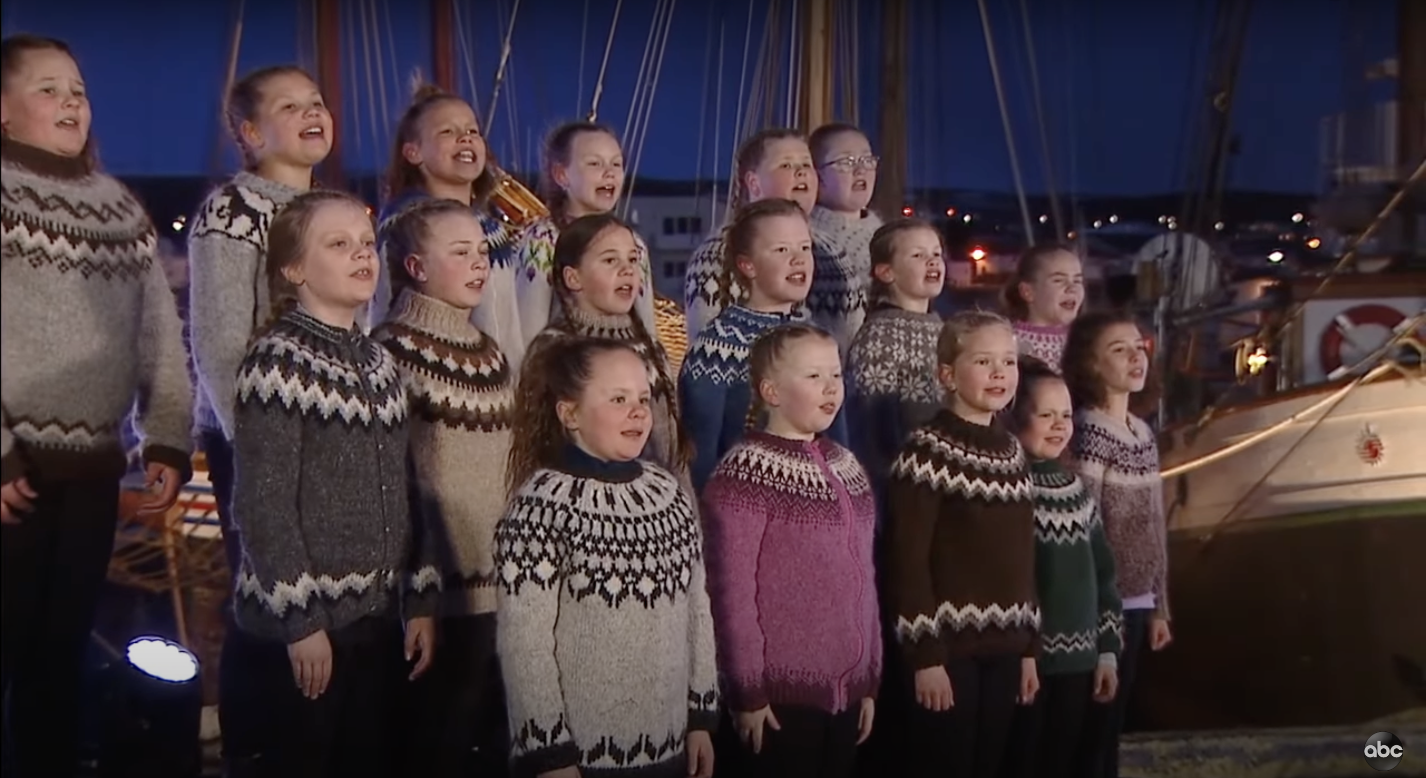 Start the Oscars Right by Watching Angelic Icelandic Children Sing &ldquo;H&uacute;sav&iacute;k&rdquo; in H&uacute;sav&iacute;k