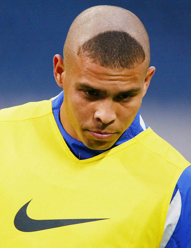 Football icon Ronaldo reveals there was more behind THAT haircut at the 2002  World Cup  talkSPORT  talkSPORT