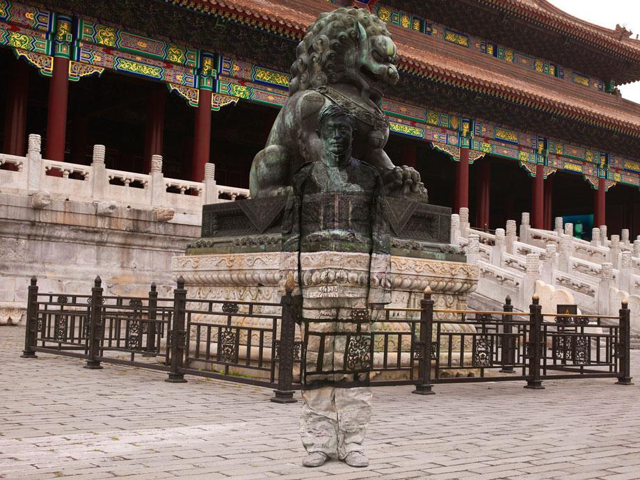 Liu Bolin: “Hiding in the City” uses invisibility as a visible protest