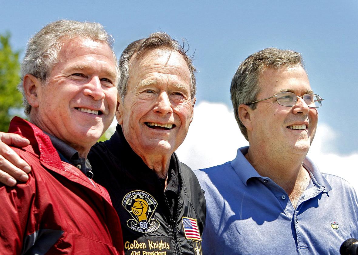 Former President George H. W. Bush poses with his sons former Pr