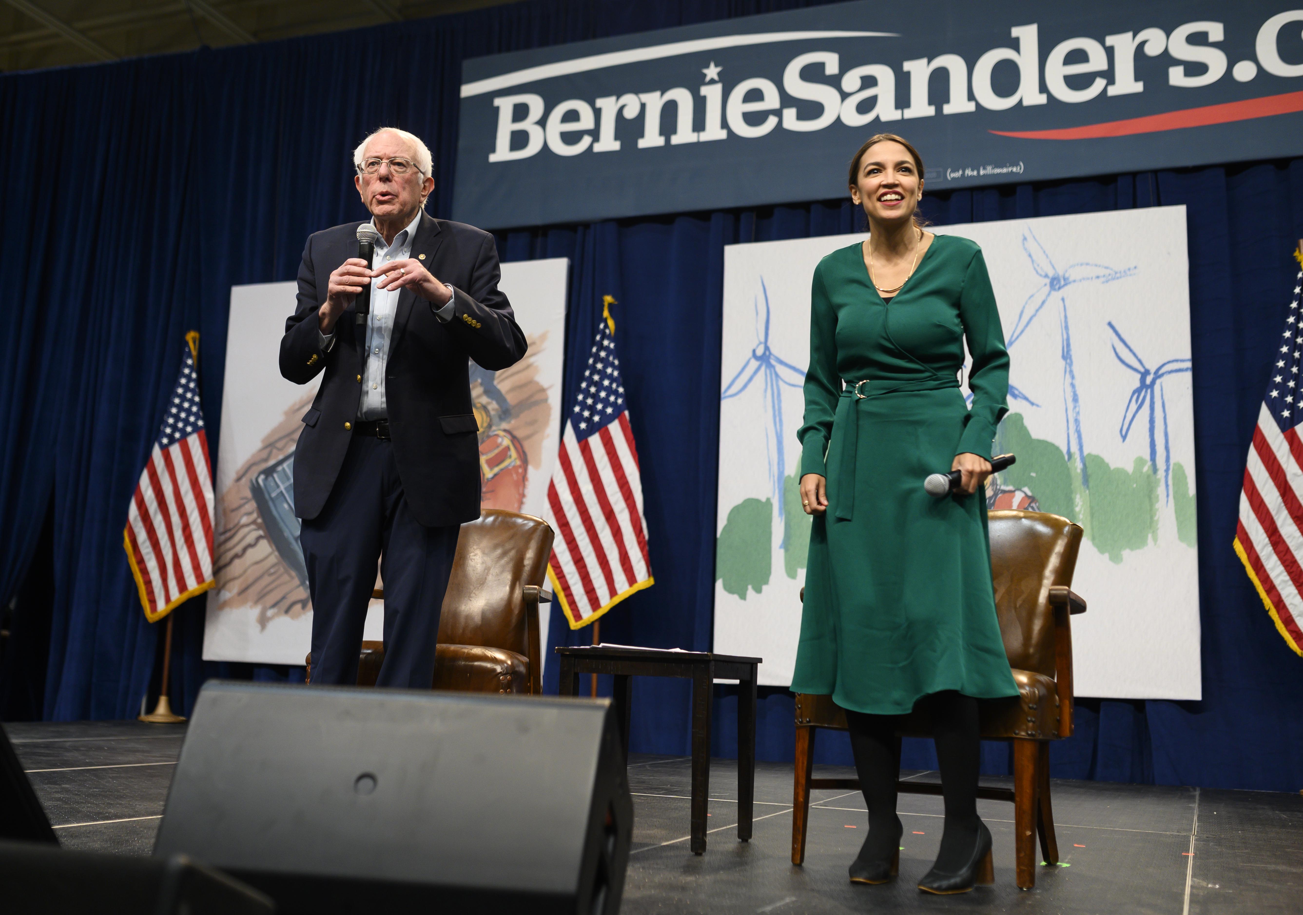 Sanders Couldn’t Stop Laughing at Report of Bezos Asking Bloomberg About Presidential Run