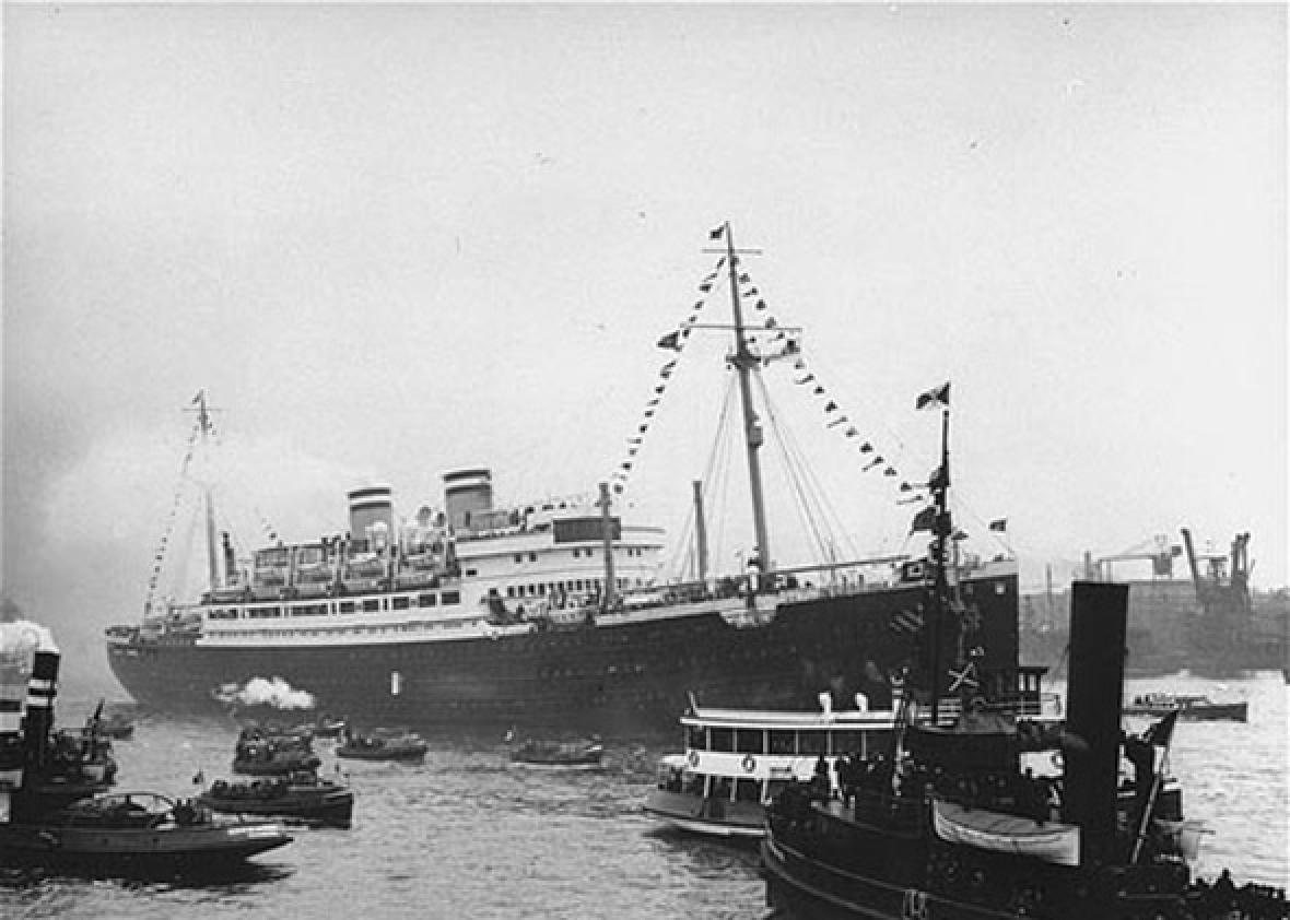 SS St. Louis surrounded by smaller vessels in its home port of Hamburg