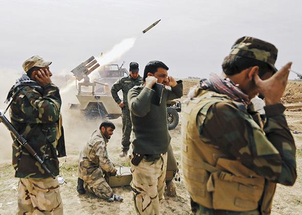 Shi'ite fighters in Iraq