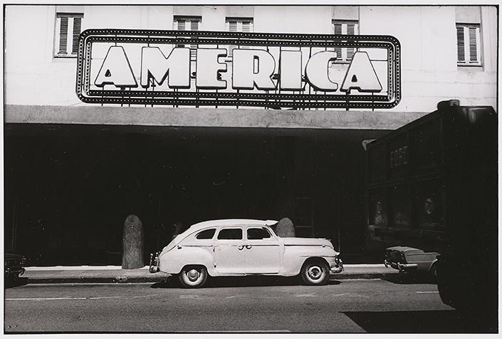 Untitled, from the series La Habana, 1988.