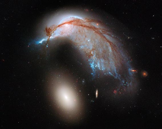 Arp 142 by Hubble