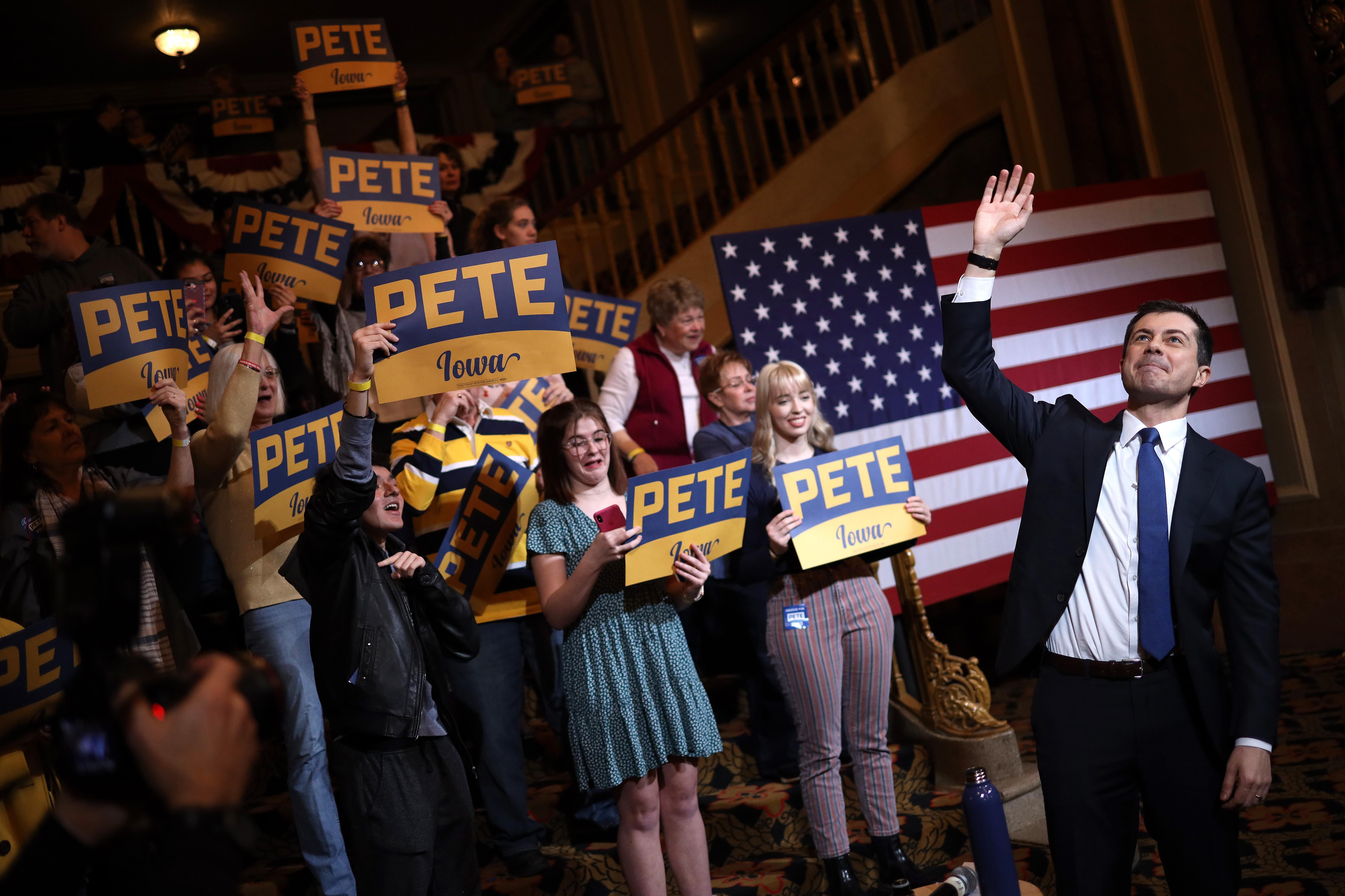 Pete Buttigieg finishes his appearance at a campaign event January 31, 2020 in Sioux City, Iowa. 