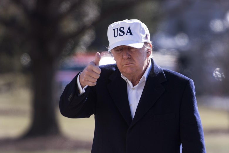 WASHINGTON, DC - JANUARY 7: (AFP OUT) U.S. President Donald Trump returns to the White House following a weekend trip with Republican leadership and members of his cabinet at Camp David, on January 7, 2018 in Washington, D.C. (Photo by Kevin Dietsch-Pool/Getty Images)