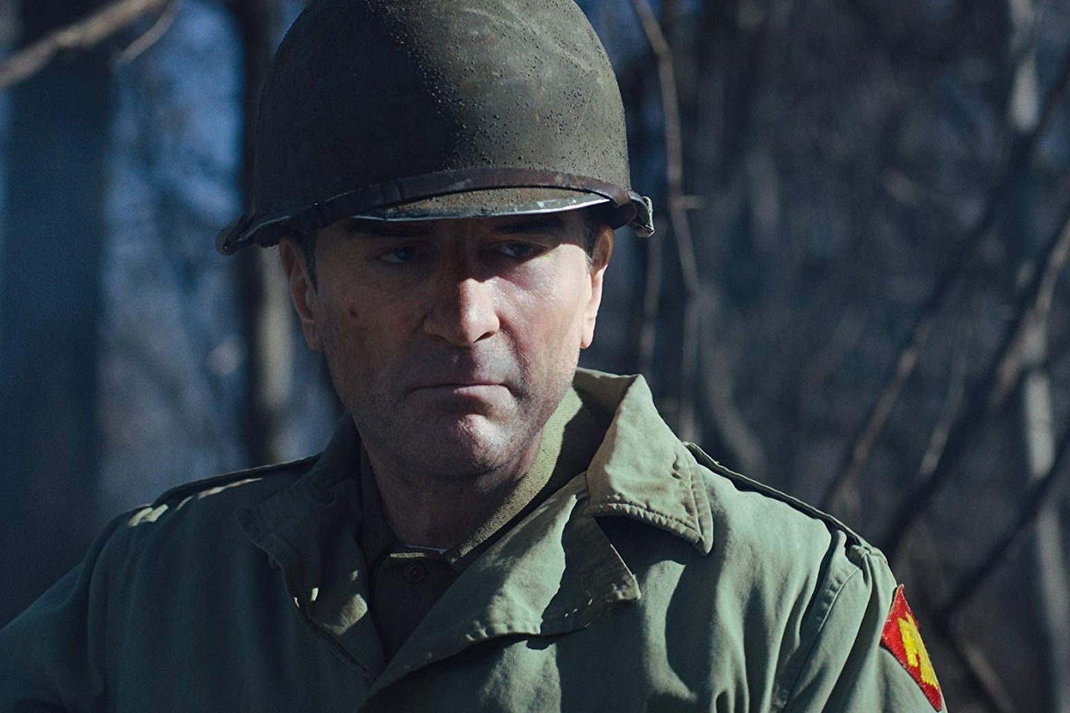 Digitally de-aged Robert De Niro in a soldier's uniform.
