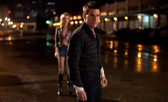 Tom Cruise and Alexia Fast in Jack Reacher.