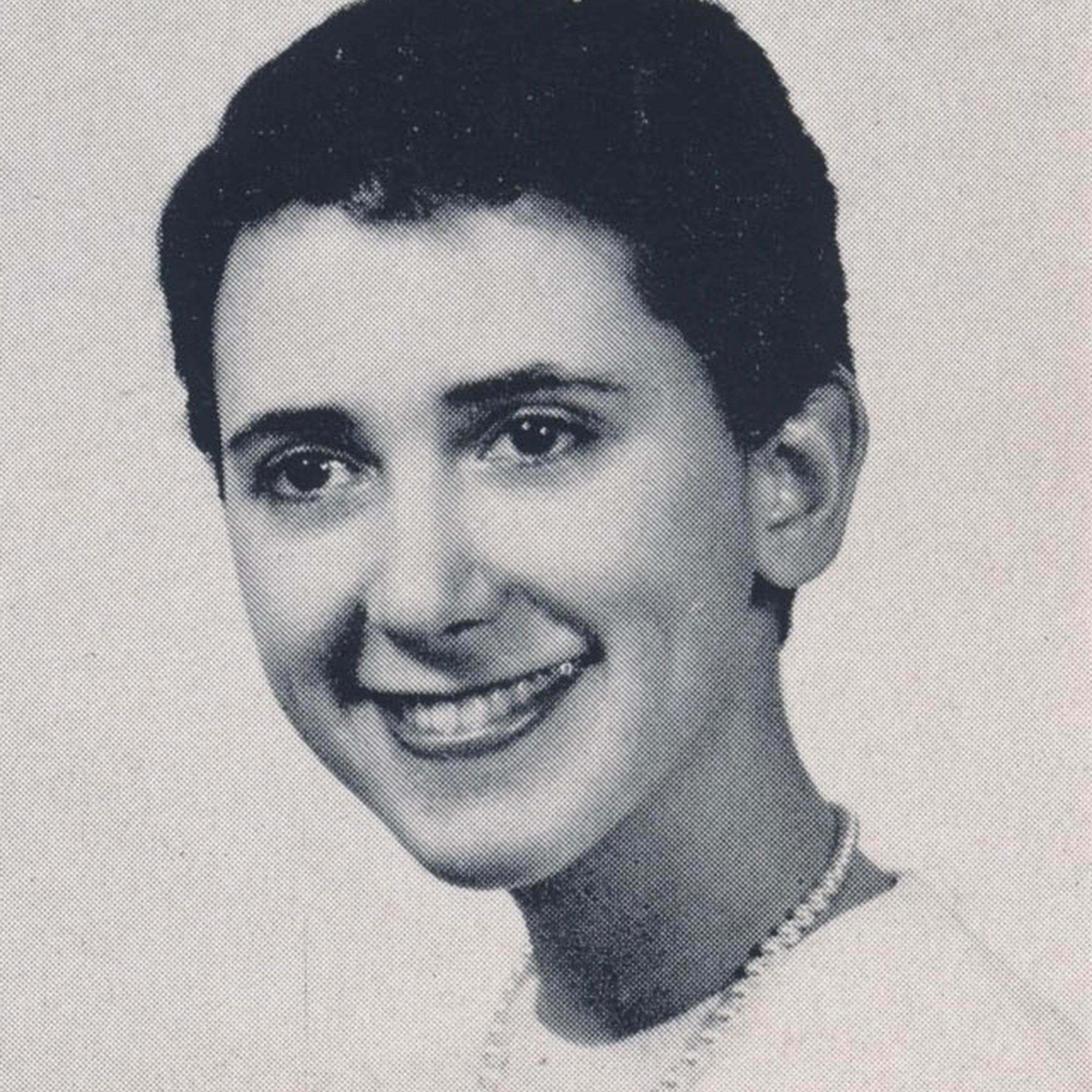 Yearbook photo of Eleanor Voss.