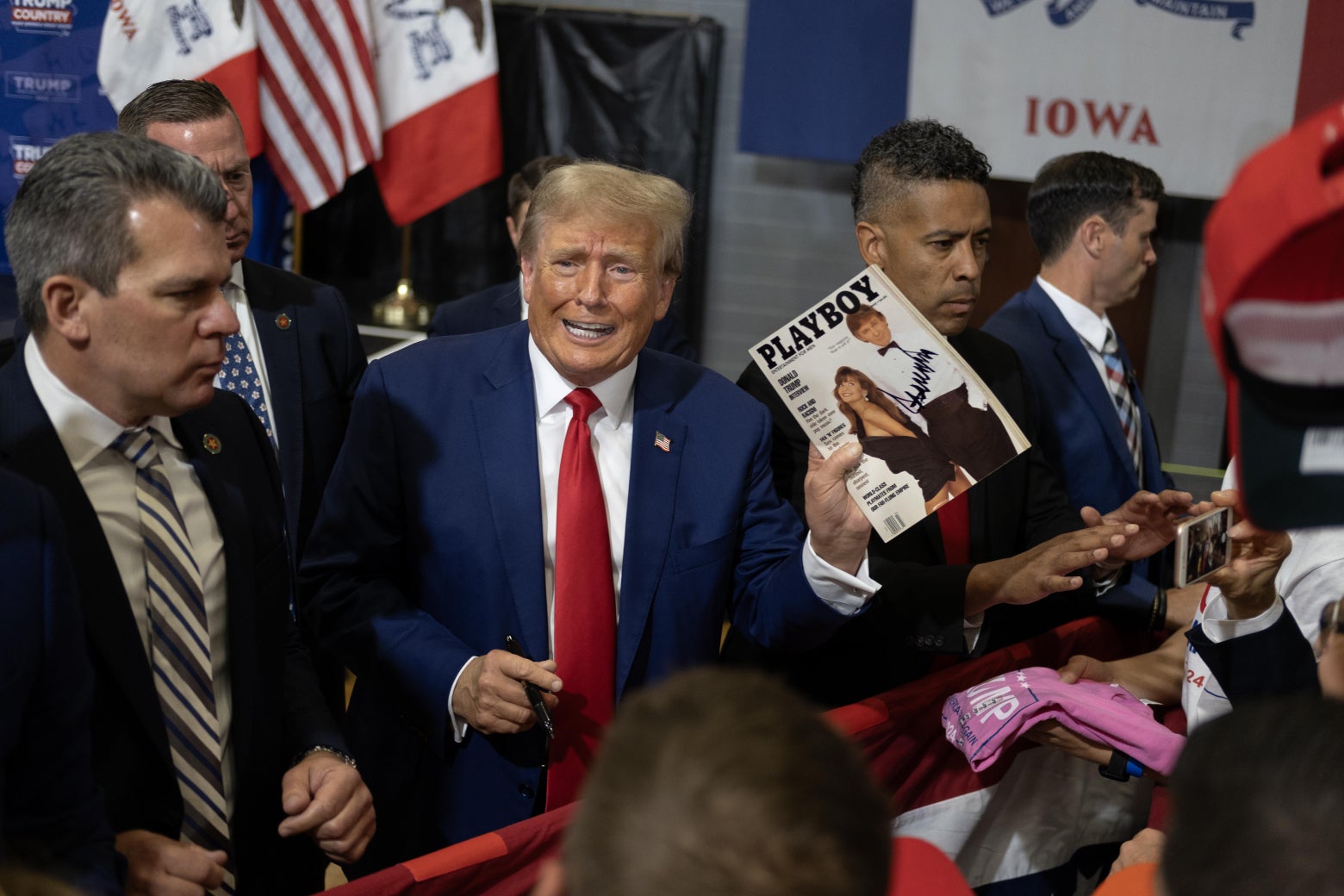 Two types of people are still listening to Trump.
