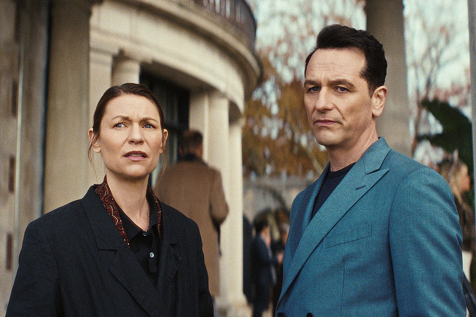 Claire Danes and Matthew Rhys singlehandedly power the Netflix show.