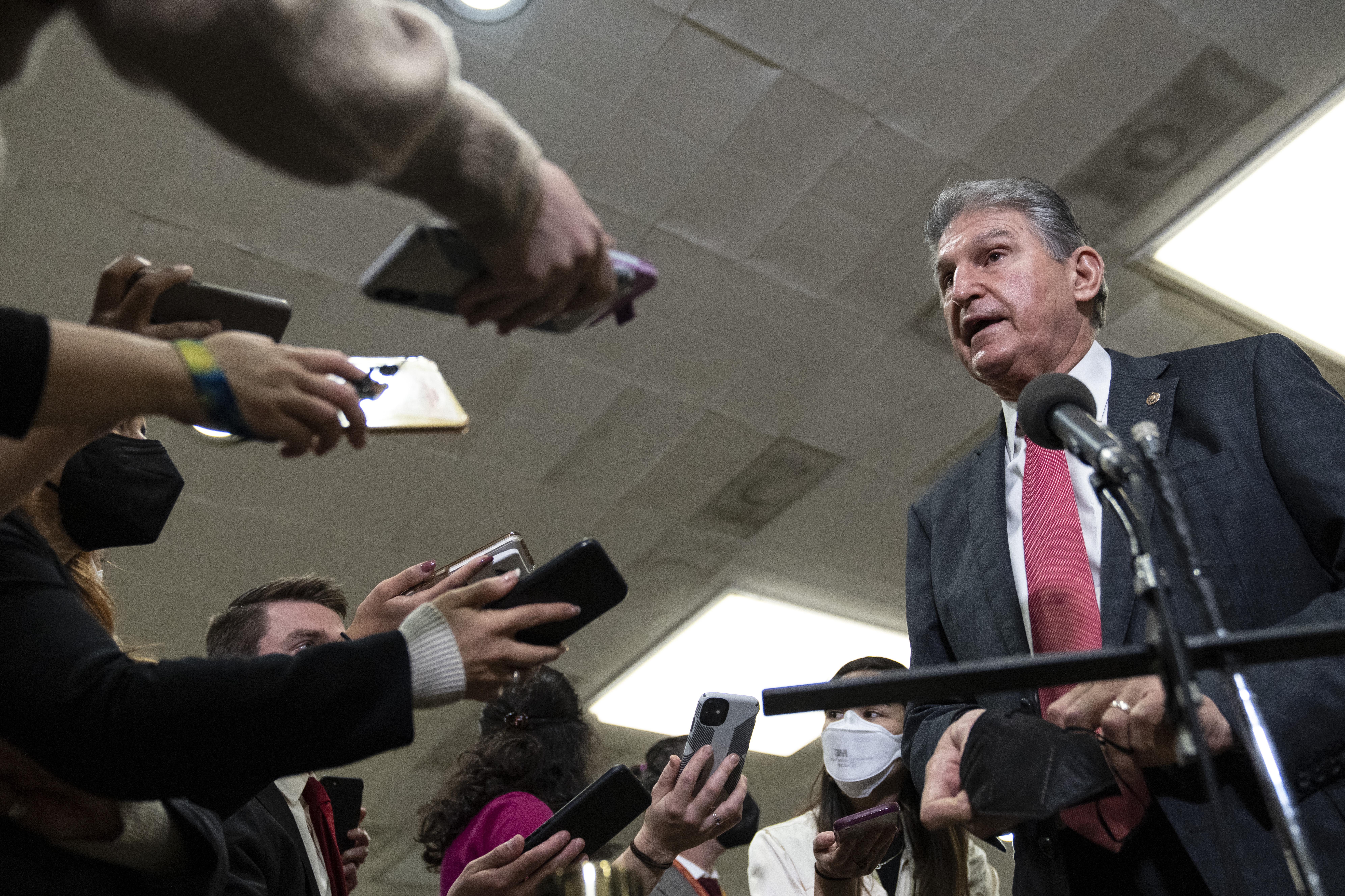 Joe Manchin Says He&rsquo;ll Pass a Climate Bill If It Also Reduces the Deficit
