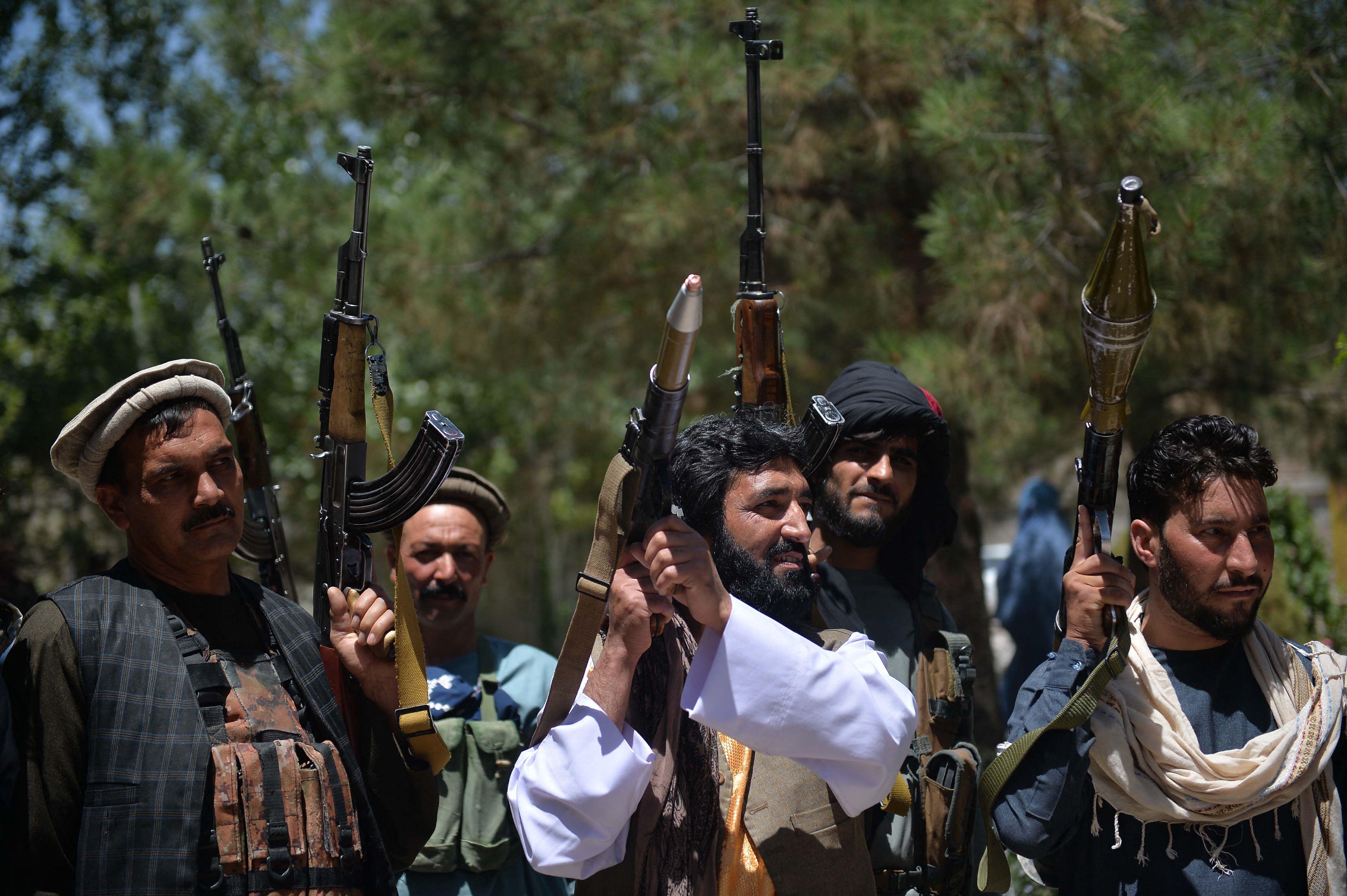 More Than 1,000 Afghan Forces Flee To Tajikistan As Taliban Continues ...