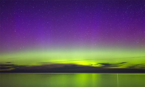 Time-lapse video of aurora: Radiance.