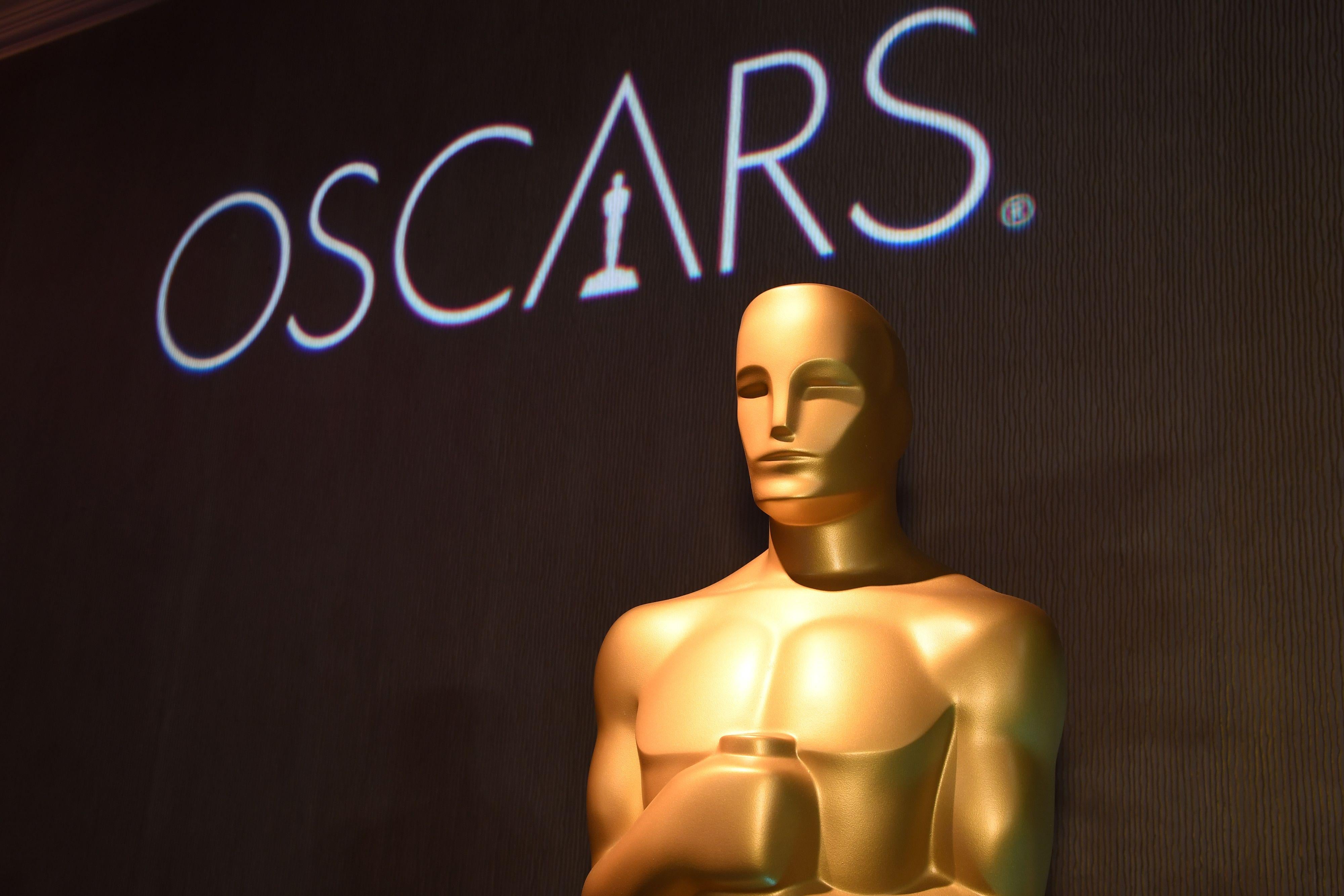 A giant Oscar statue.