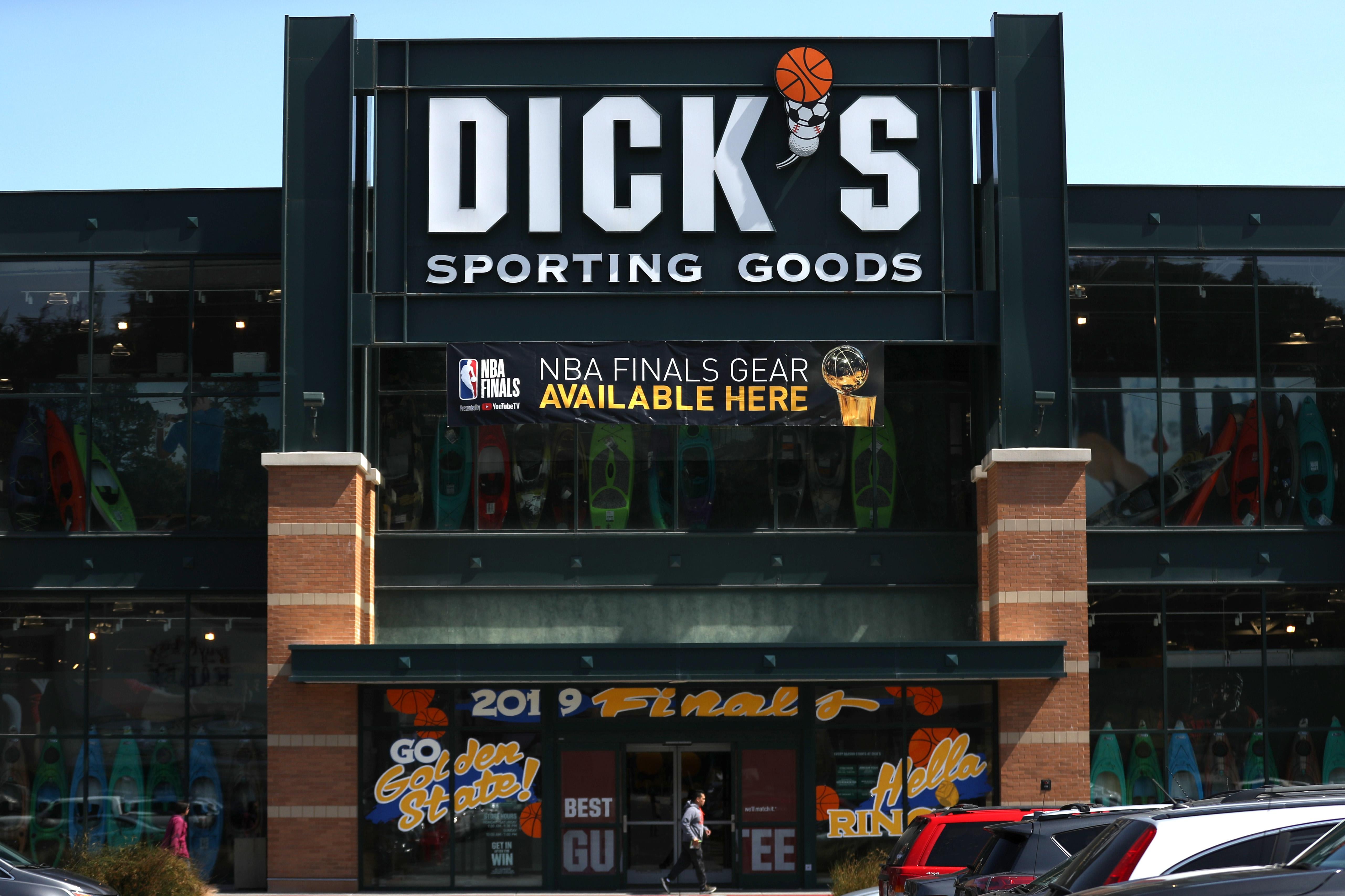 Facade of a Dick's Sporting Goods store.
