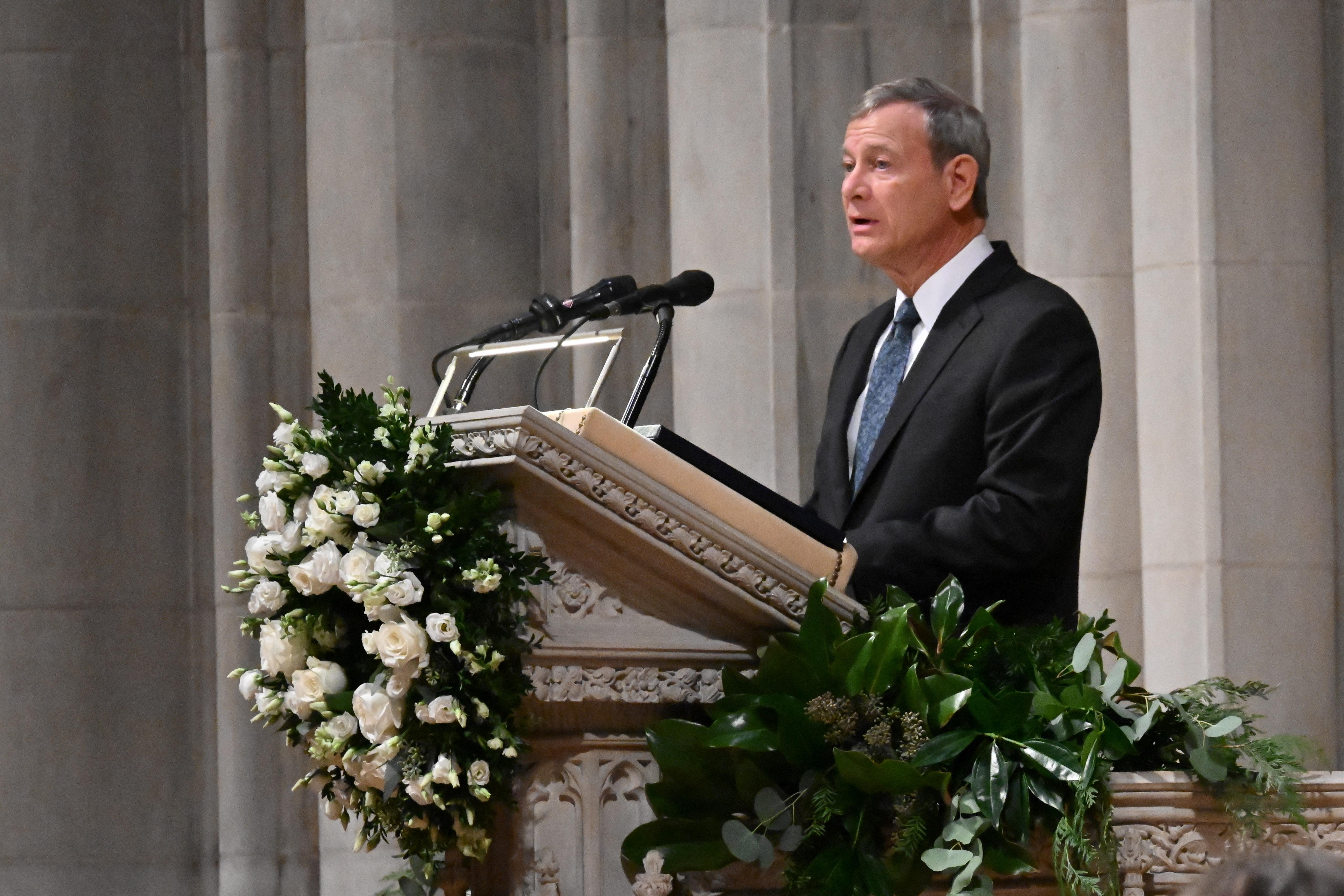 Chief Justice John Roberts’ year-end report mistakes rogue judges for ...