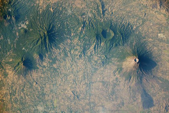 EL Salvador volcanoes