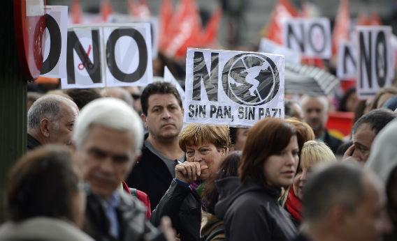 Spanish protesters