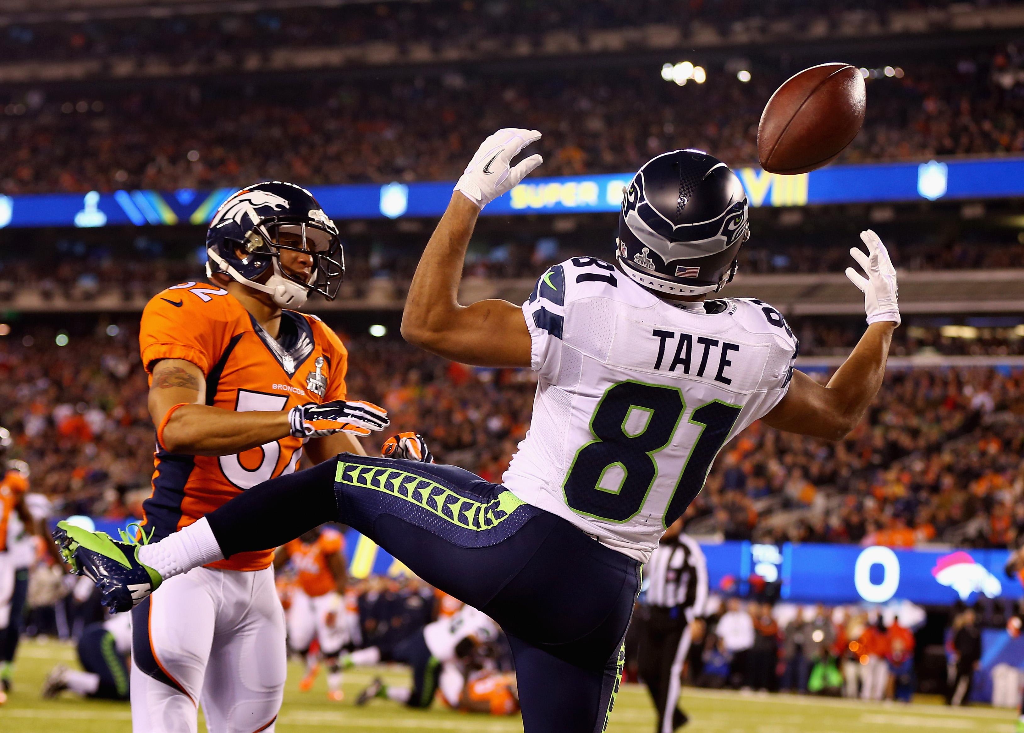 Football Explained The American Game Concisely Described - 