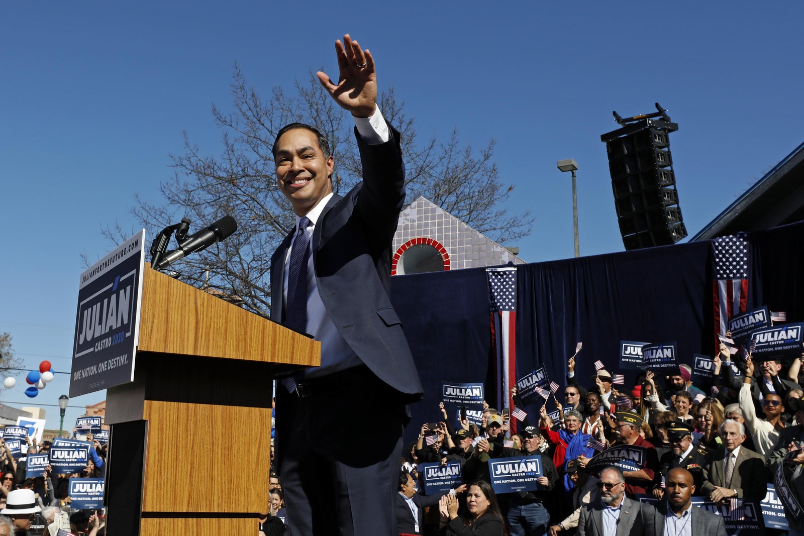 Juli n Castro Obama s Former Housing Chief Is Running For President juli-n-castro-obama-s-former-housing-chief-is-running-for-president