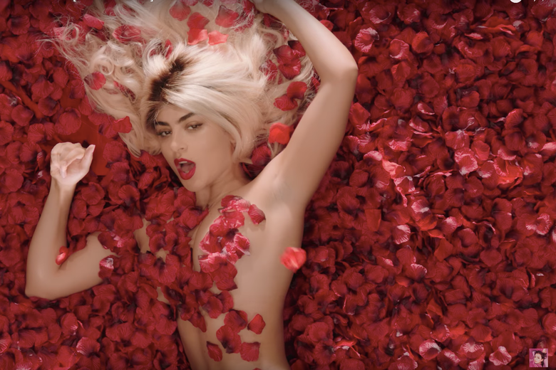 All the '90s references in Charli XCX and Troye Sivan's
