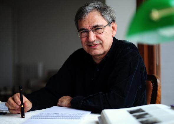 Turkish Nobel laureate author Orhan Pamuk poses during an interview at his house in Istanbul on February 2, 2015. 