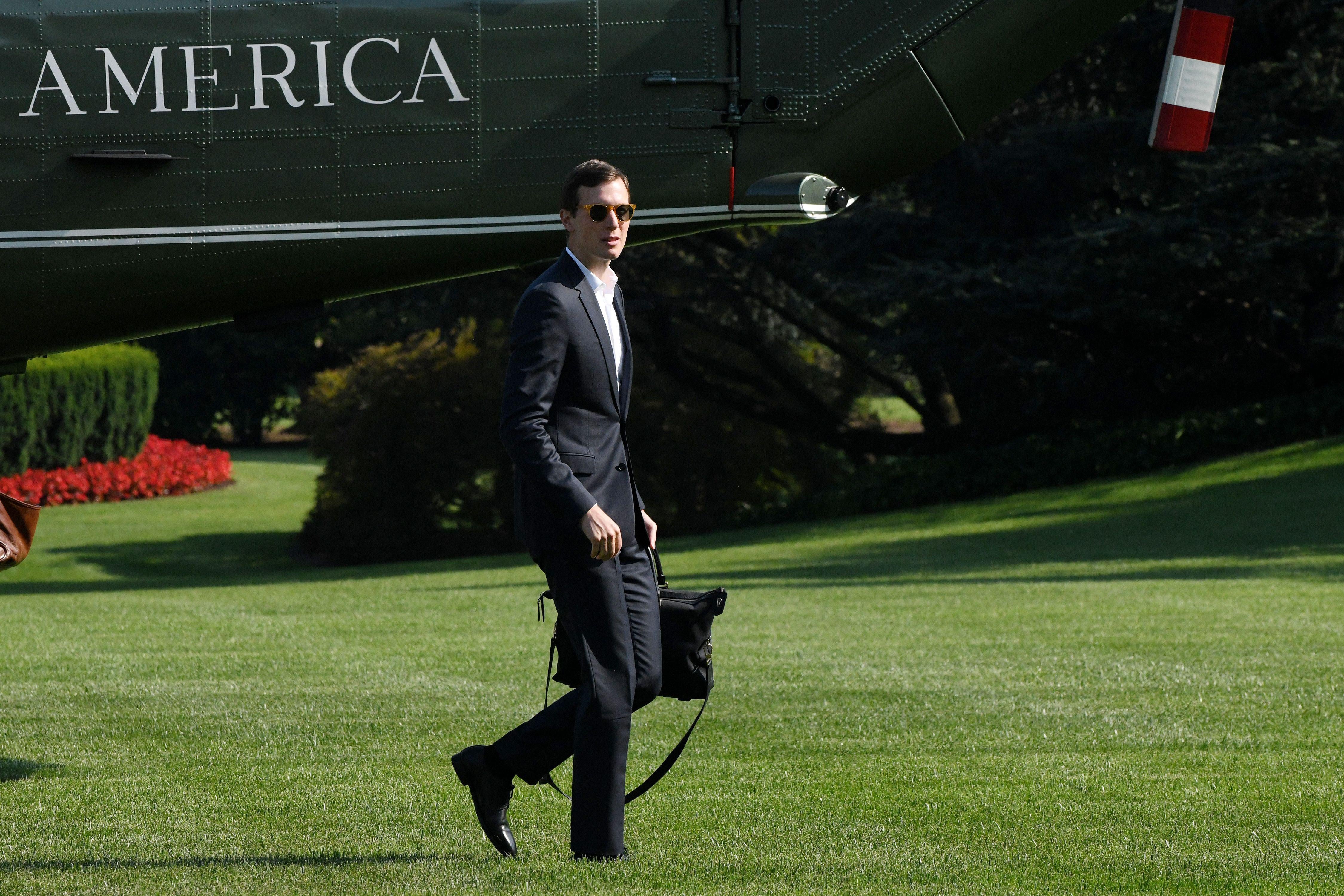 Jared Kushner crosses the South Lawn at the White House on July 1, 2018.