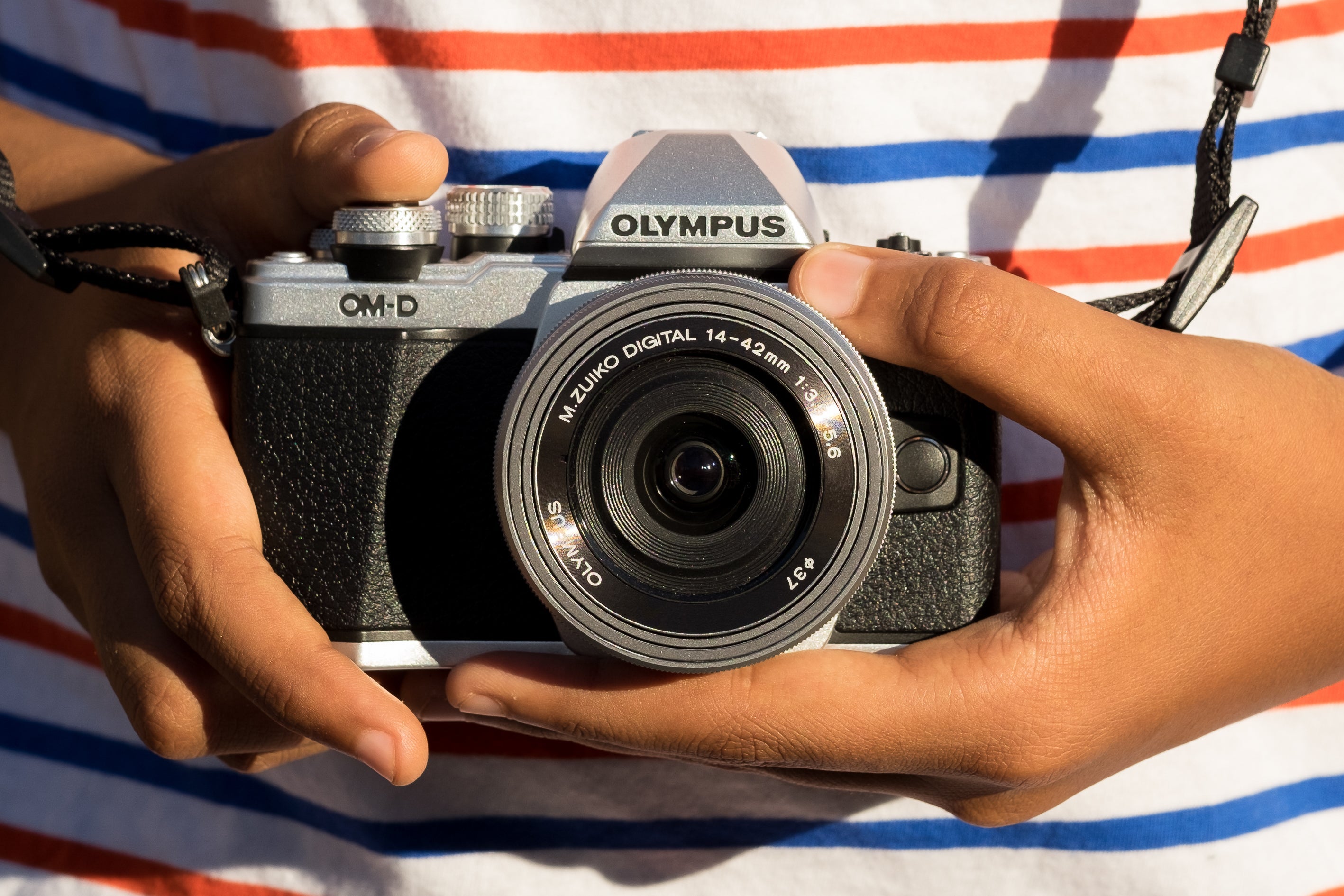 Olympus OM-D E-M10 Mark II w/ 14-42mm Lens