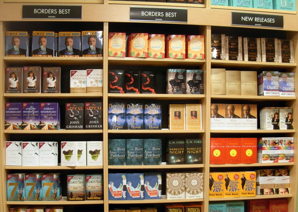 Popular Hardbacks - Borders Bookstore at SeaTac airport