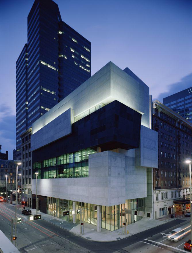 Contemporary Arts Center, Cincinnati_photo Roland Halbe