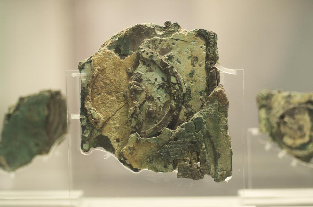 Antikythera Mechanism - Atlas Obscura