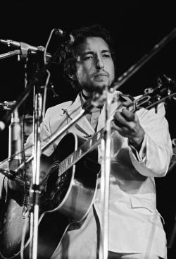 American singer-songwriter Bob Dylan on stage at the Isle of Wight Festival in Wootton, 31st August 1969. 