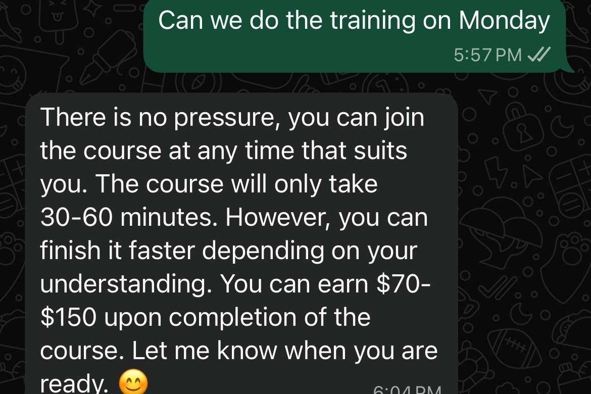 Un mensaje de WhatsApp que repasa las expectativas de la capacitación y promete entre $70 y $150 después de la incorporación.