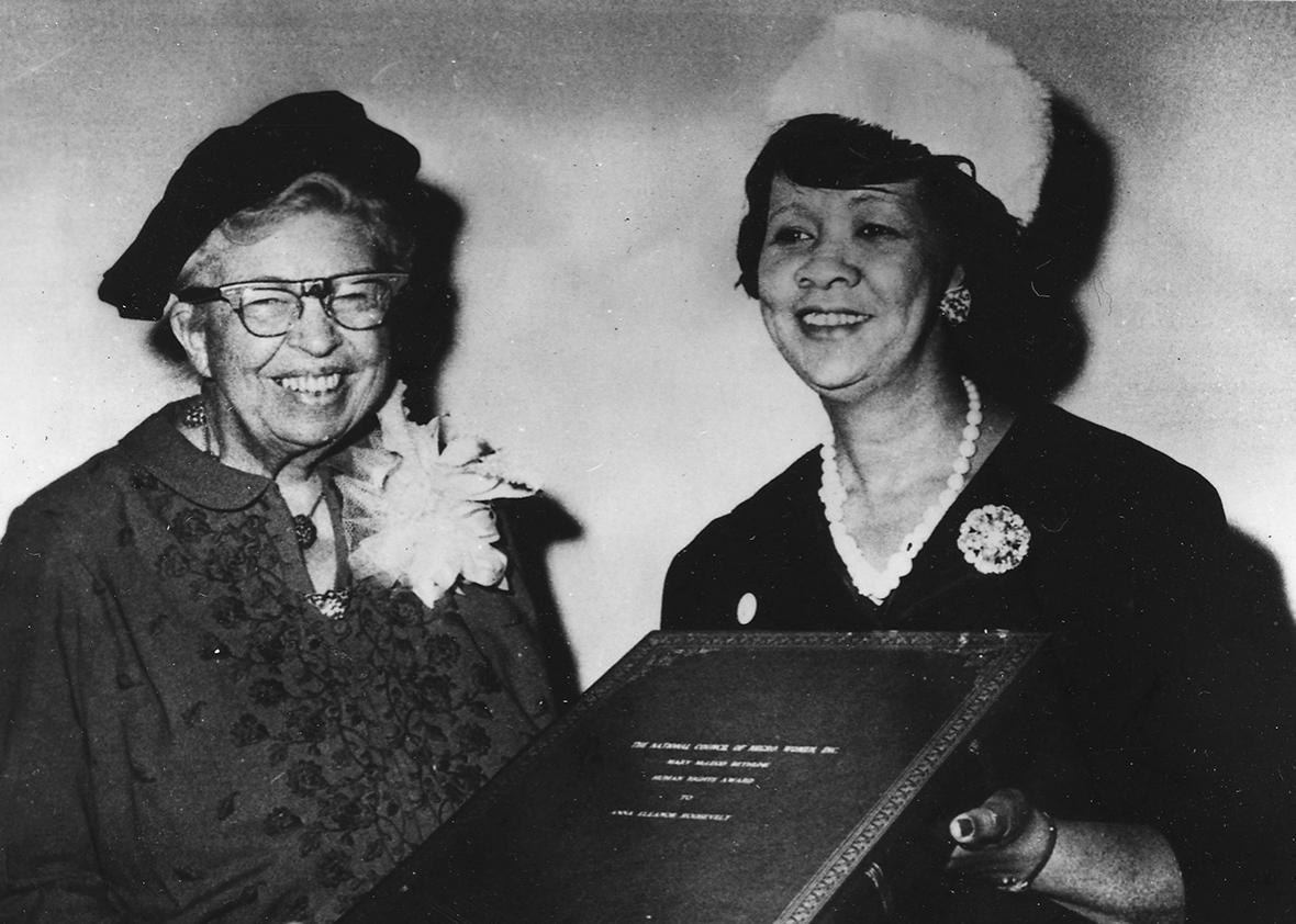 Eleanor Roosevelt receiving the Mary McLeod Bethune Human Rights Award from Dorothy Height, president of the National Council of Negro Women at the Council's Silver Anniversary Dinner in New York, November 12, 1960.