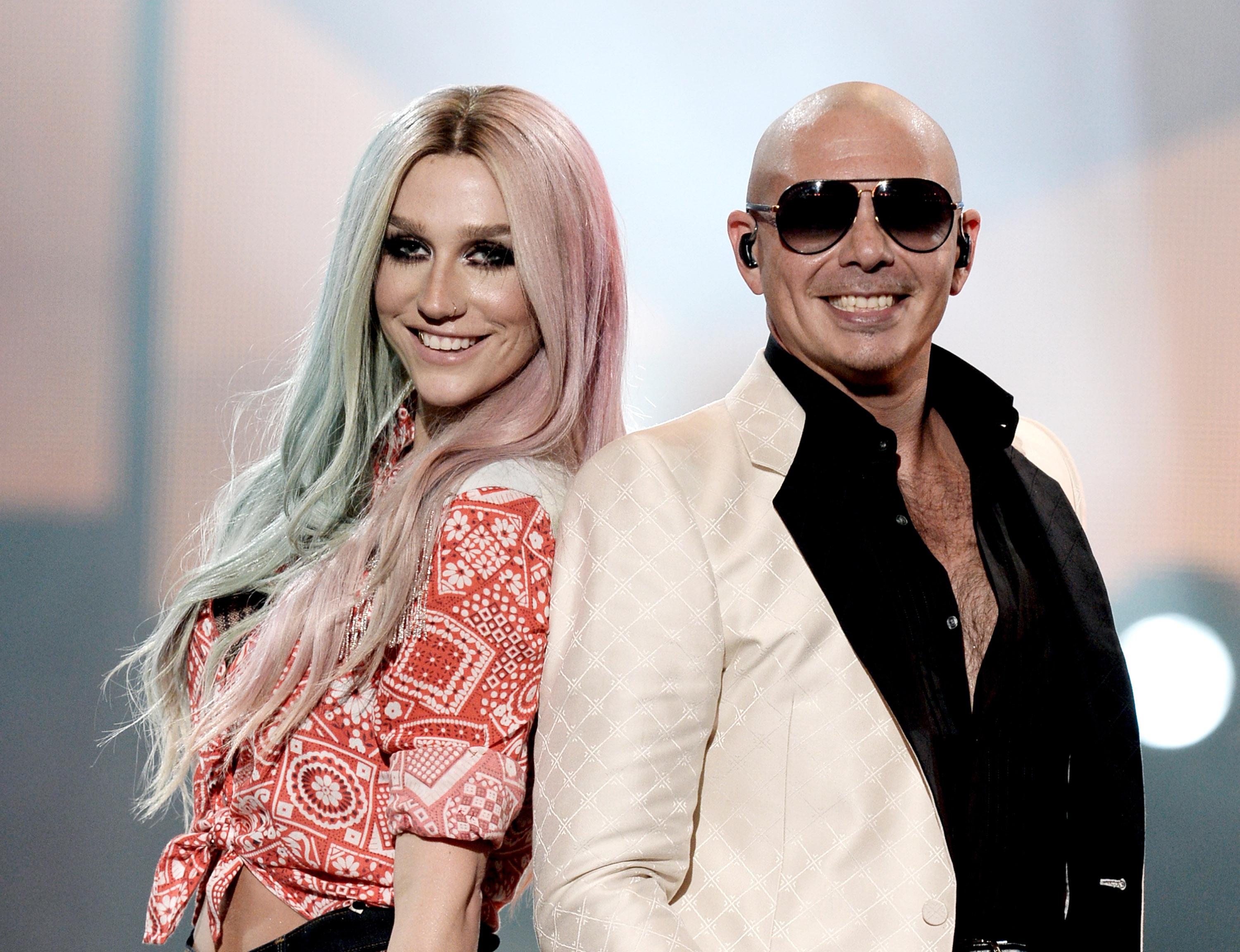 Timber" By Pitbull Ft. Kesha Is No. 1 Song In America, Mixes Club.