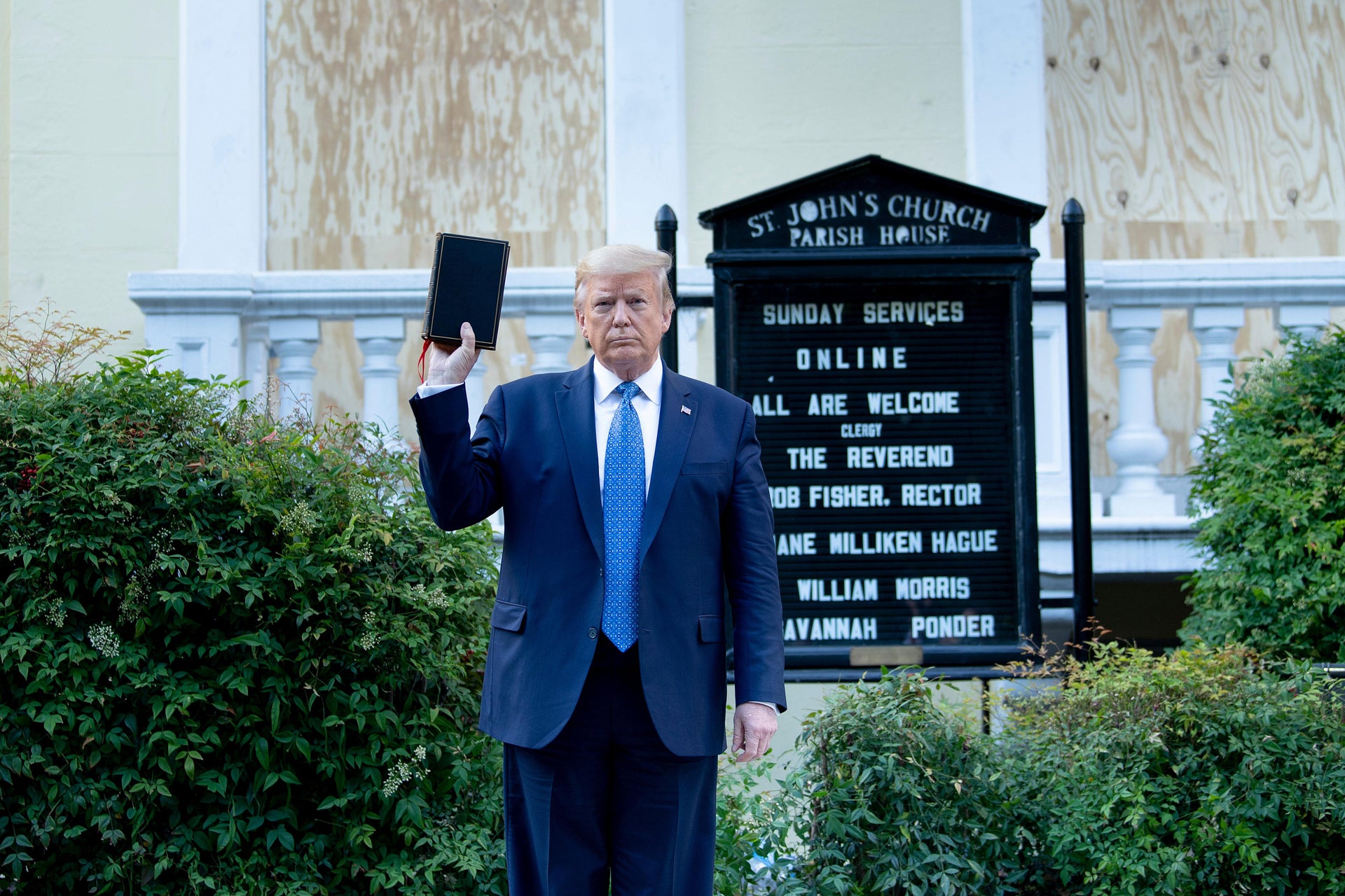 The inconceivable strangeness of Trump’s bible photo-op after police ...