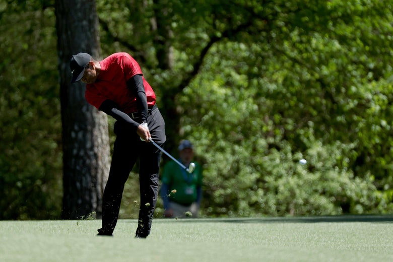 Tiger swinging during the 11th hole