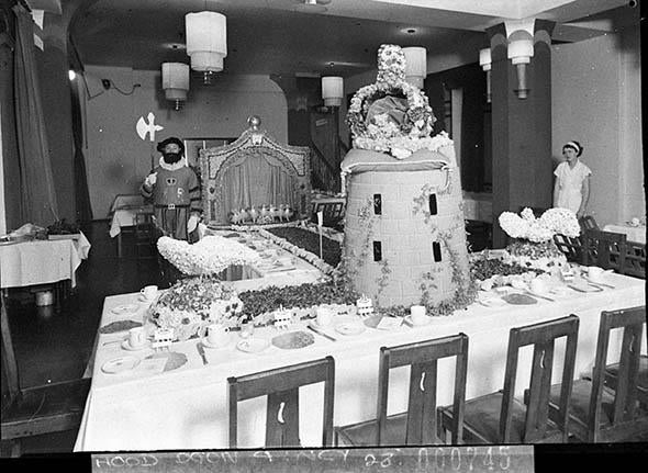 Regent Theatre table at a theatrical ball with beefeater attenda