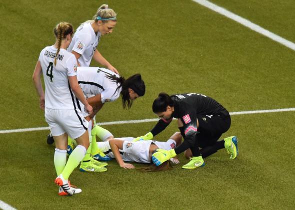 Women S World Cup What Morgan Brian And Alexandra Popp Collision Teach Us About Coaches Concussions And Women S Soccer