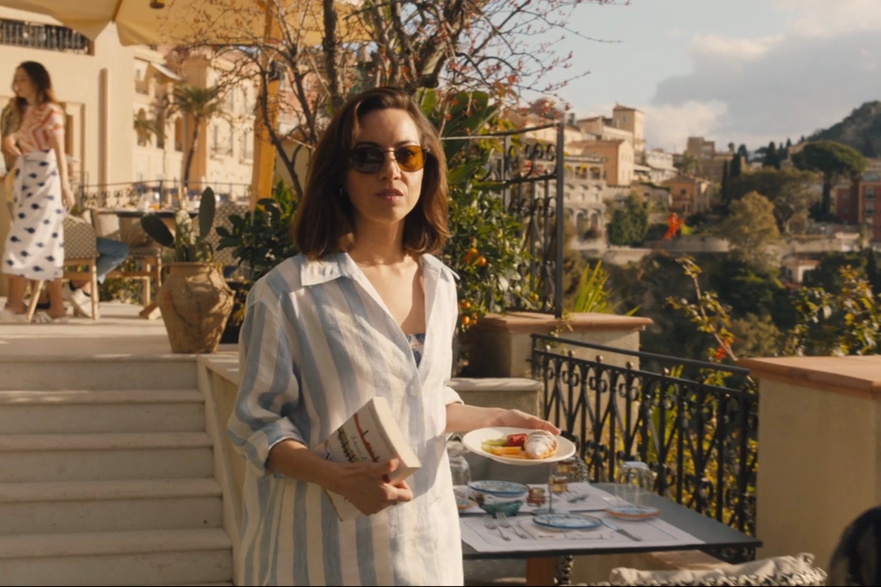 The White Lotus' Episode 3 Recap - Aubrey Plaza Gets Stoned and