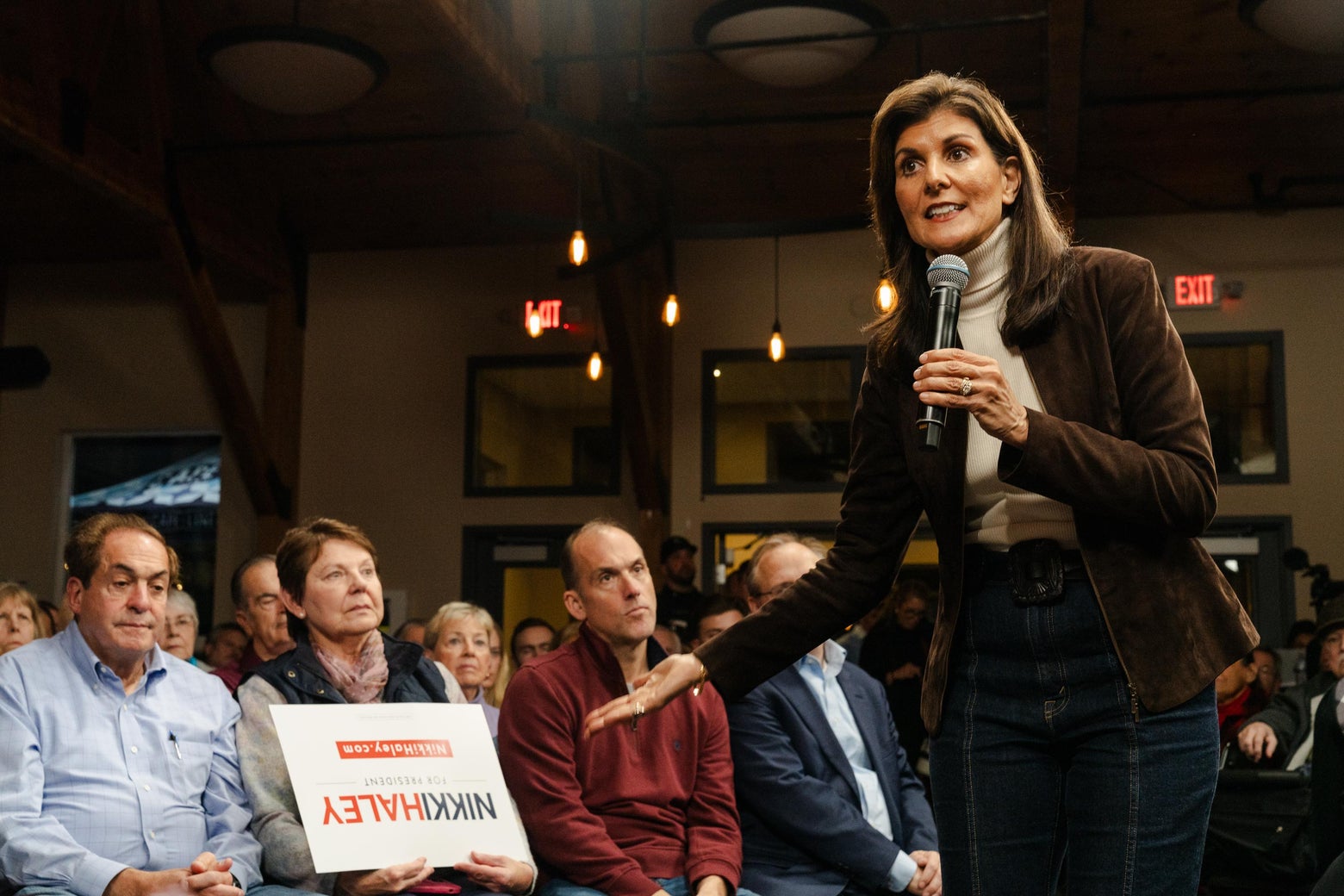 Does Nikki Haley actually even want to beat Trump? - Vimarsana News