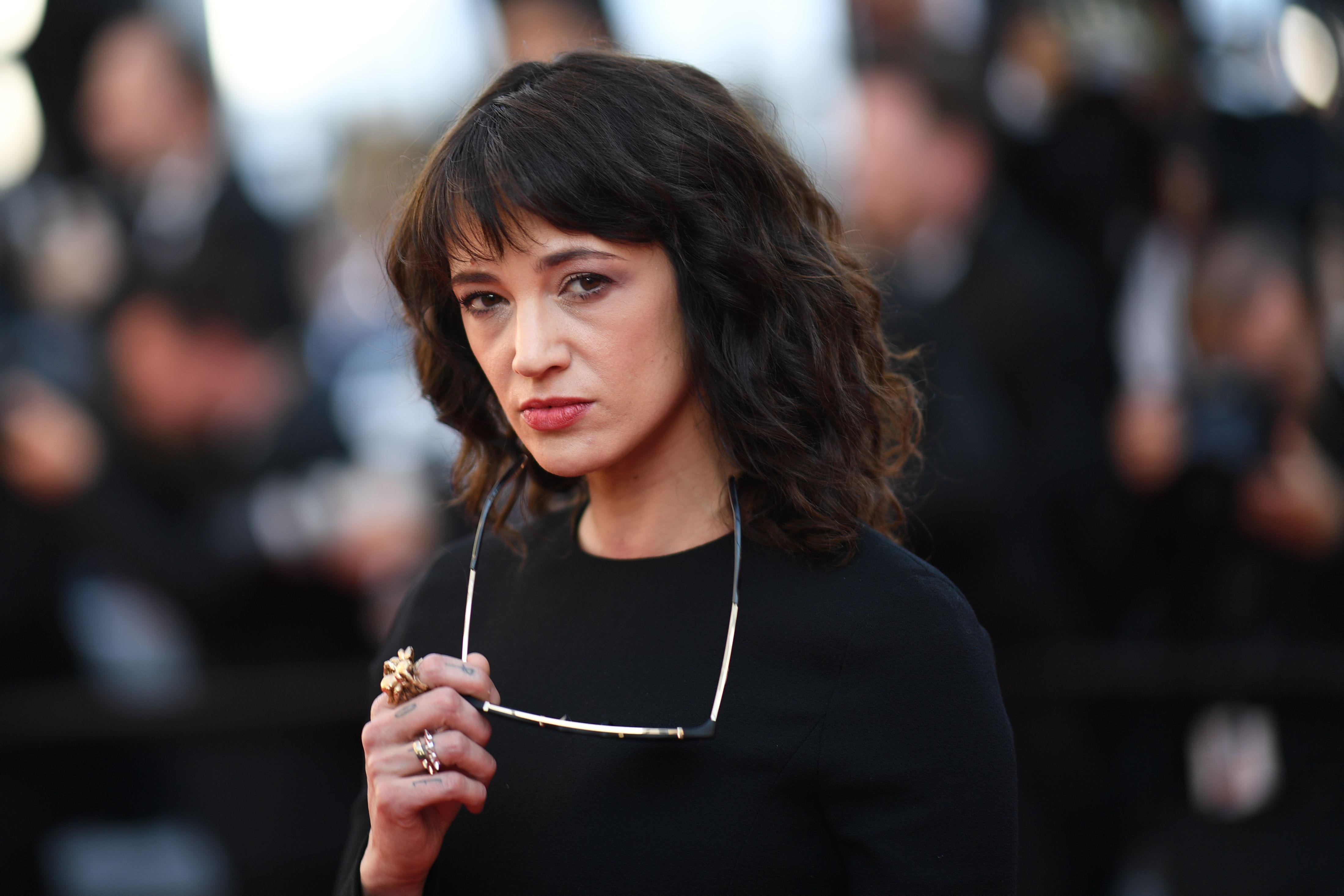 Asia Argento denies Jimmy Bennett sexual assault allegations, says Anthony  Bourdain arranged payment.