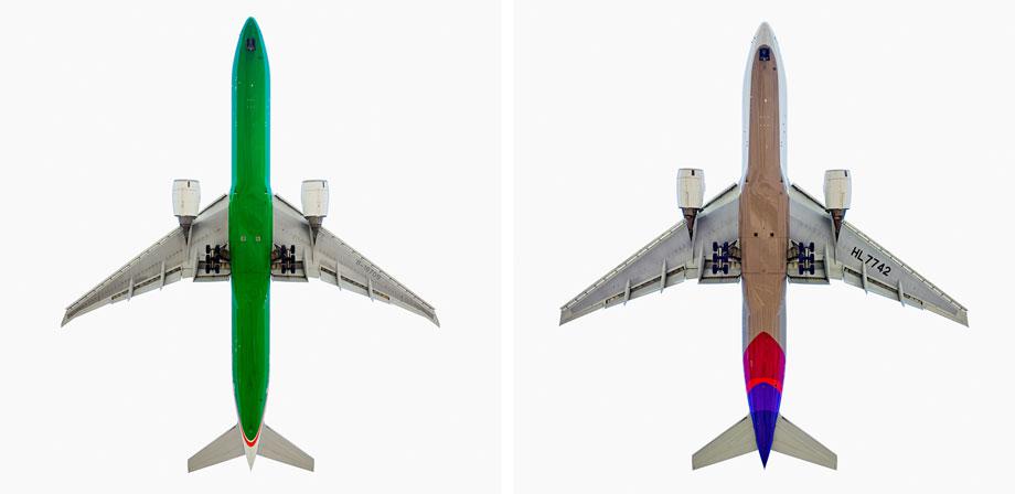 EVA Air Boeing 777-300 ER (l) Asiana Airlines Boeing 777-200 